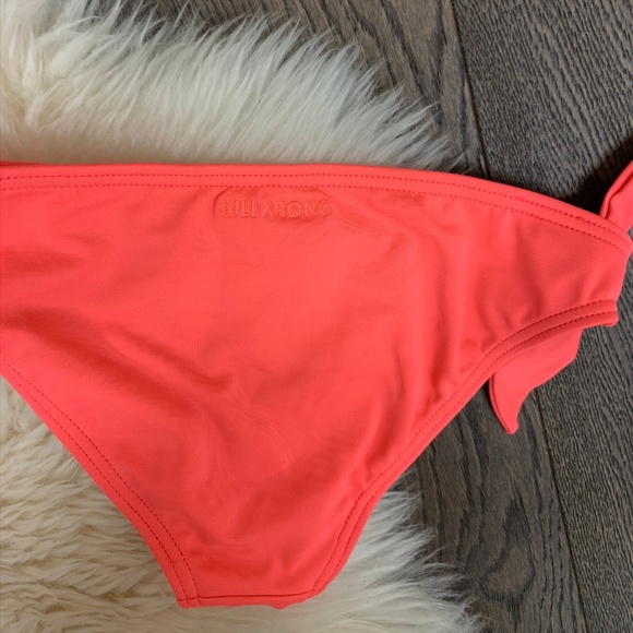 Billabong Girls' Sol Searcher Halter 2 Piece Set - Picture 5 of 5